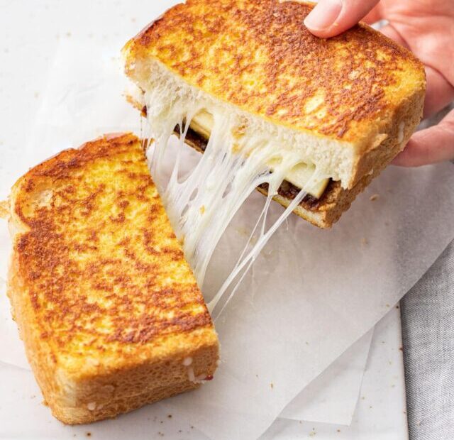 9 Underrated Cheeses For The Tastiest Grilled Cheese Sandwich